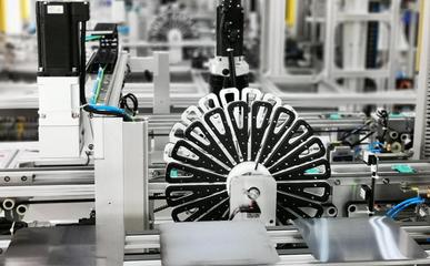 接續(xù)奮斗 與企業(yè)共筑夢(mèng)想 羅博特科以創(chuàng)新智造賦能未來工業(yè)